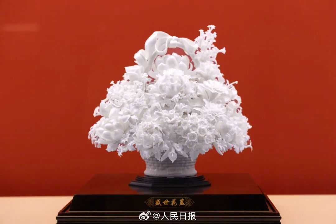 真薄如蝉翼！0.2mm薄的白瓷你见过吗