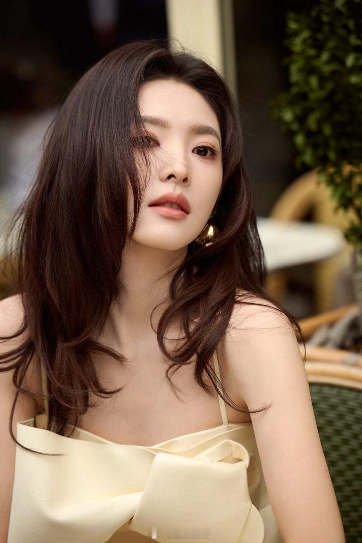 章若楠 