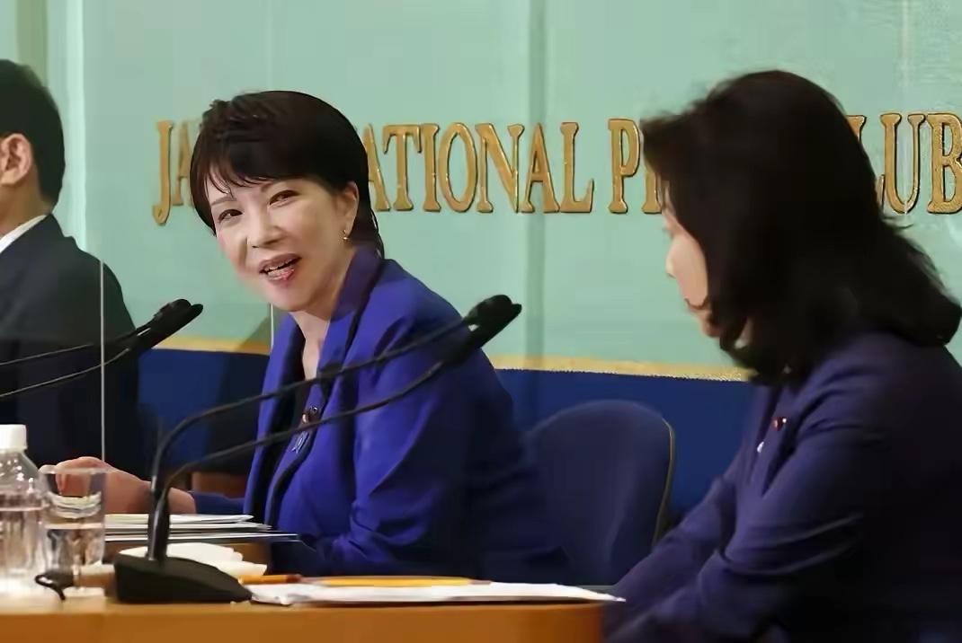 中方打脸又快又准！

17日，我外交部发言人在记者会上明确表态，G20期间，没有