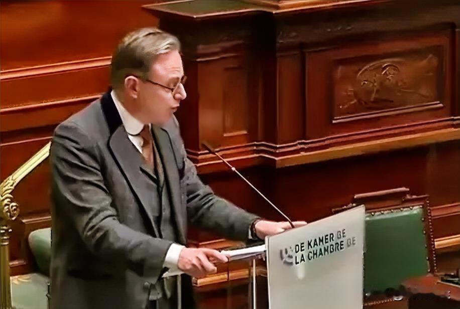 比利时首相巴特·德韦弗:“我在达沃斯传达的信息很明确，美国无疑是北约中最强大的国