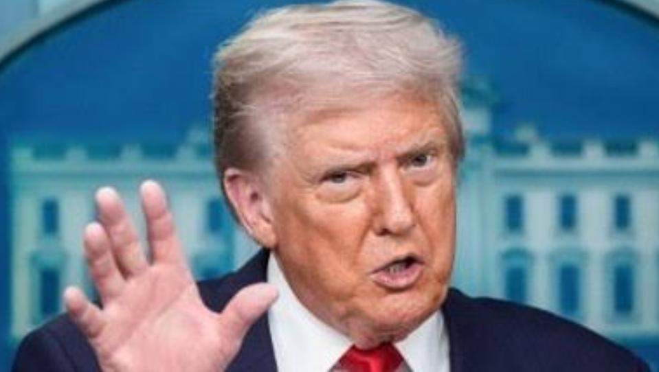 12月12日，特朗普发文写道：“《华尔街日报》今天又发表了一篇荒谬的文章，声称中