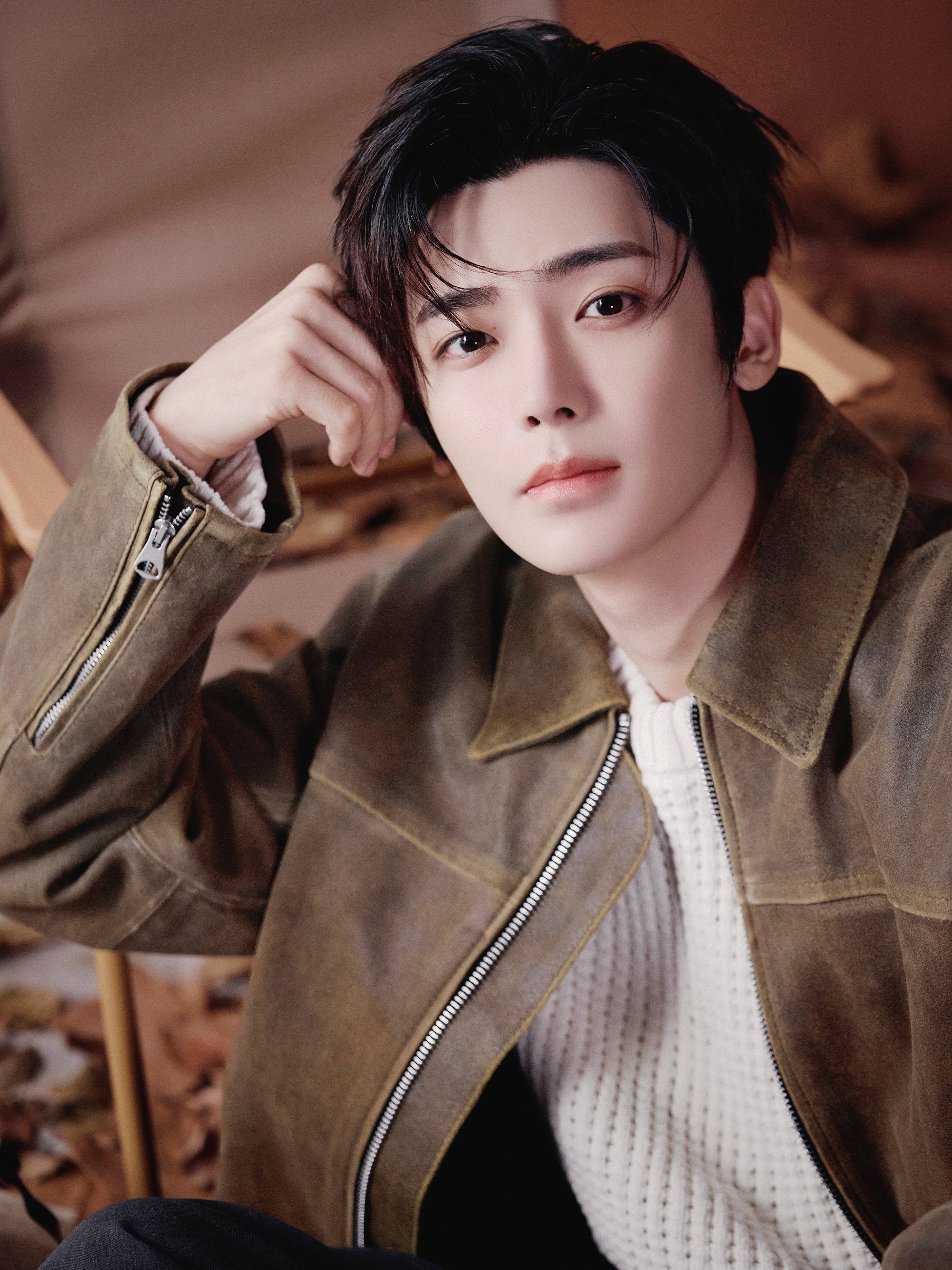 故事感一杯咖啡一段安静侯明昊～喵🐱 ​​​