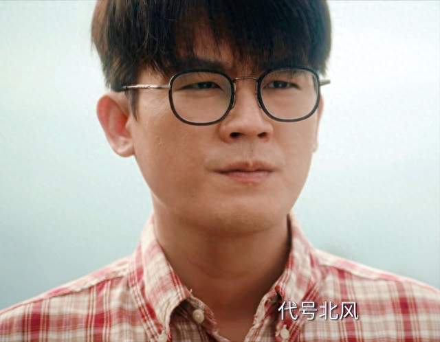 王凯《交锋》首播收视第1，观众评价出奇一致，惊险刺激尺度大