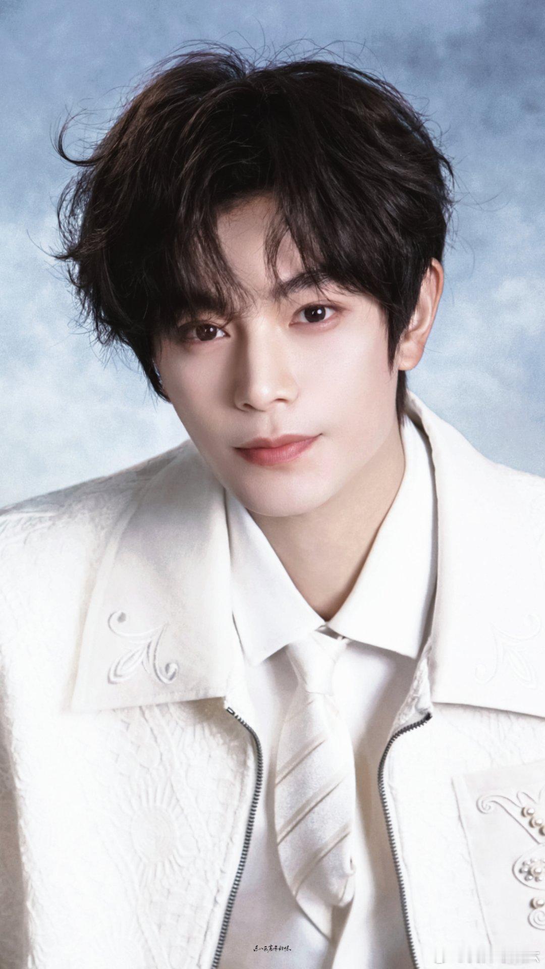 dyx 倾听落雪沉入梦中，你的身影是我笔下绘不出的纯白。