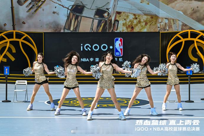 不只有热血篮球赛！iQOOxNBA高校篮球赛 总决赛现场直接嗨翻全场NBA2K 