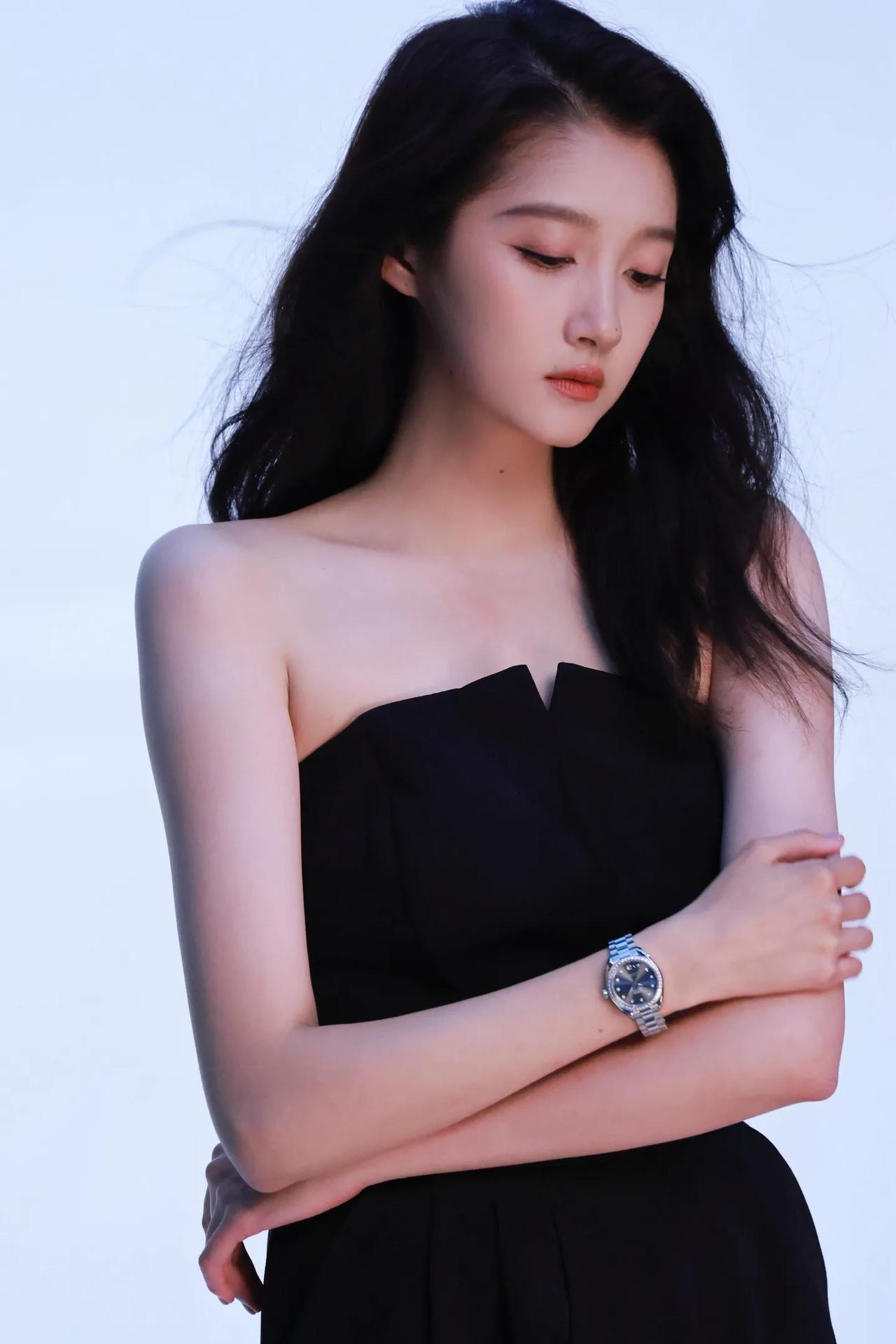 好美 好飒的晓彤[害羞]
关晓彤 娱乐