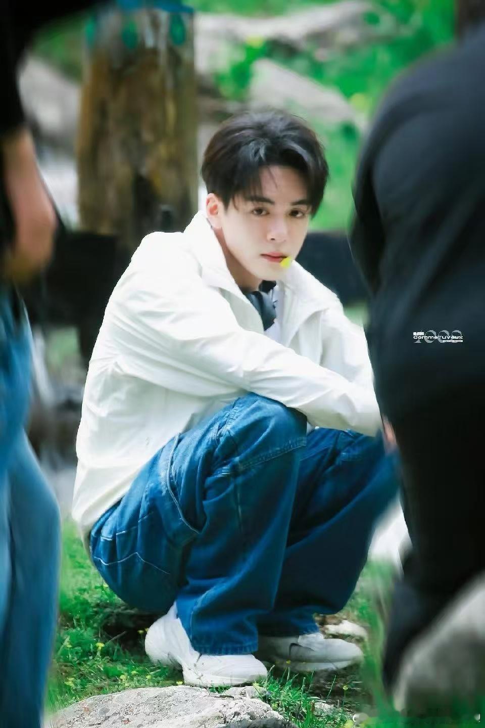 曾舜晞痛楼堪比神图制造机 看曾舜晞痛楼的图看到手软，每一张都想保存。不是精修胜似