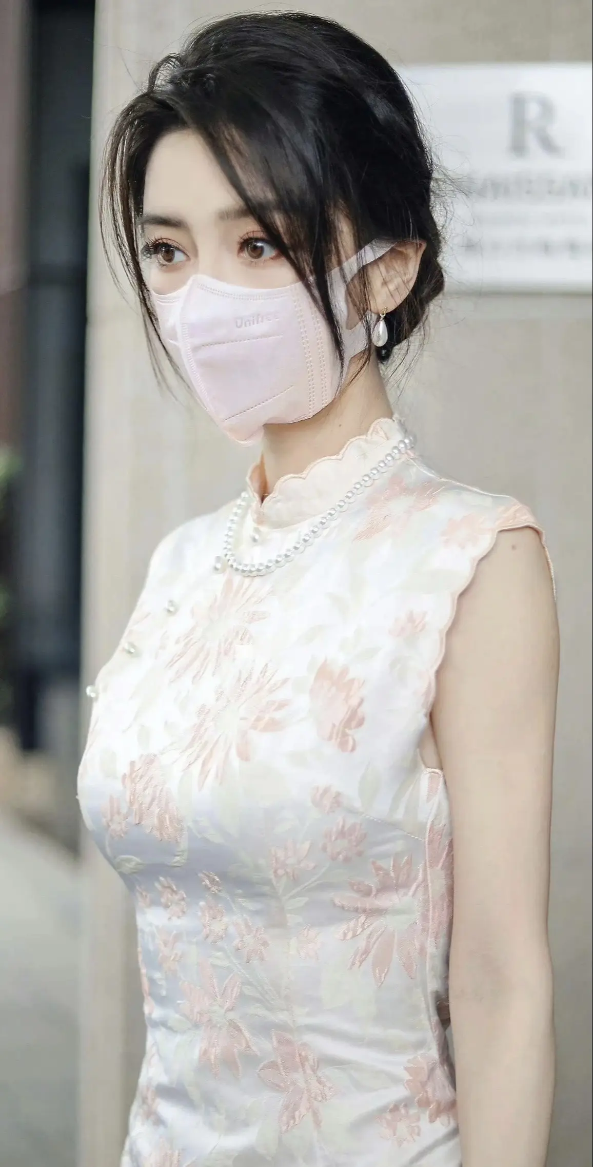 杨颖 蕾丝旗袍 柔美生姿