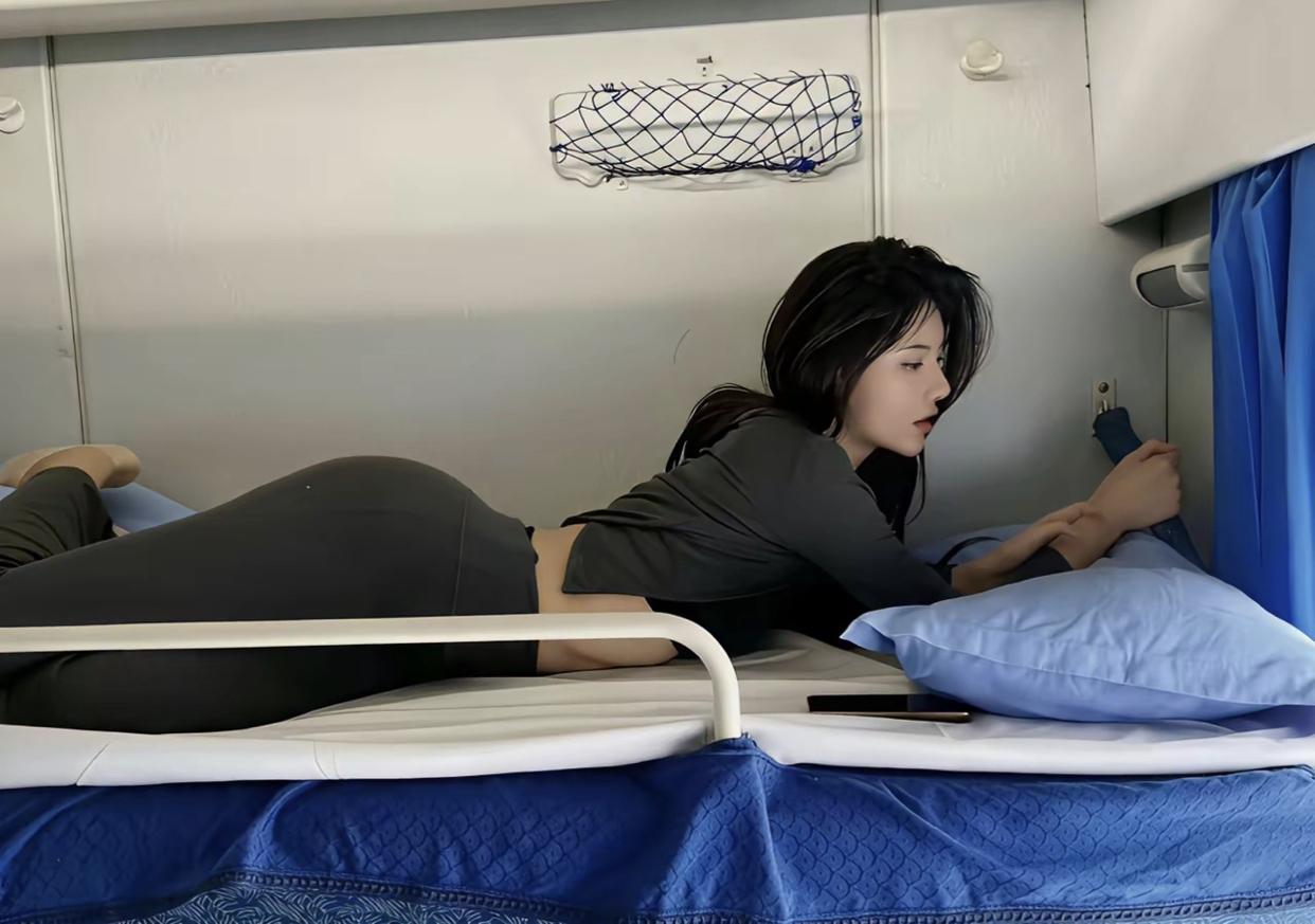 自从高铁动车普及之后，你有多久没坐普通火车的卧铺了？