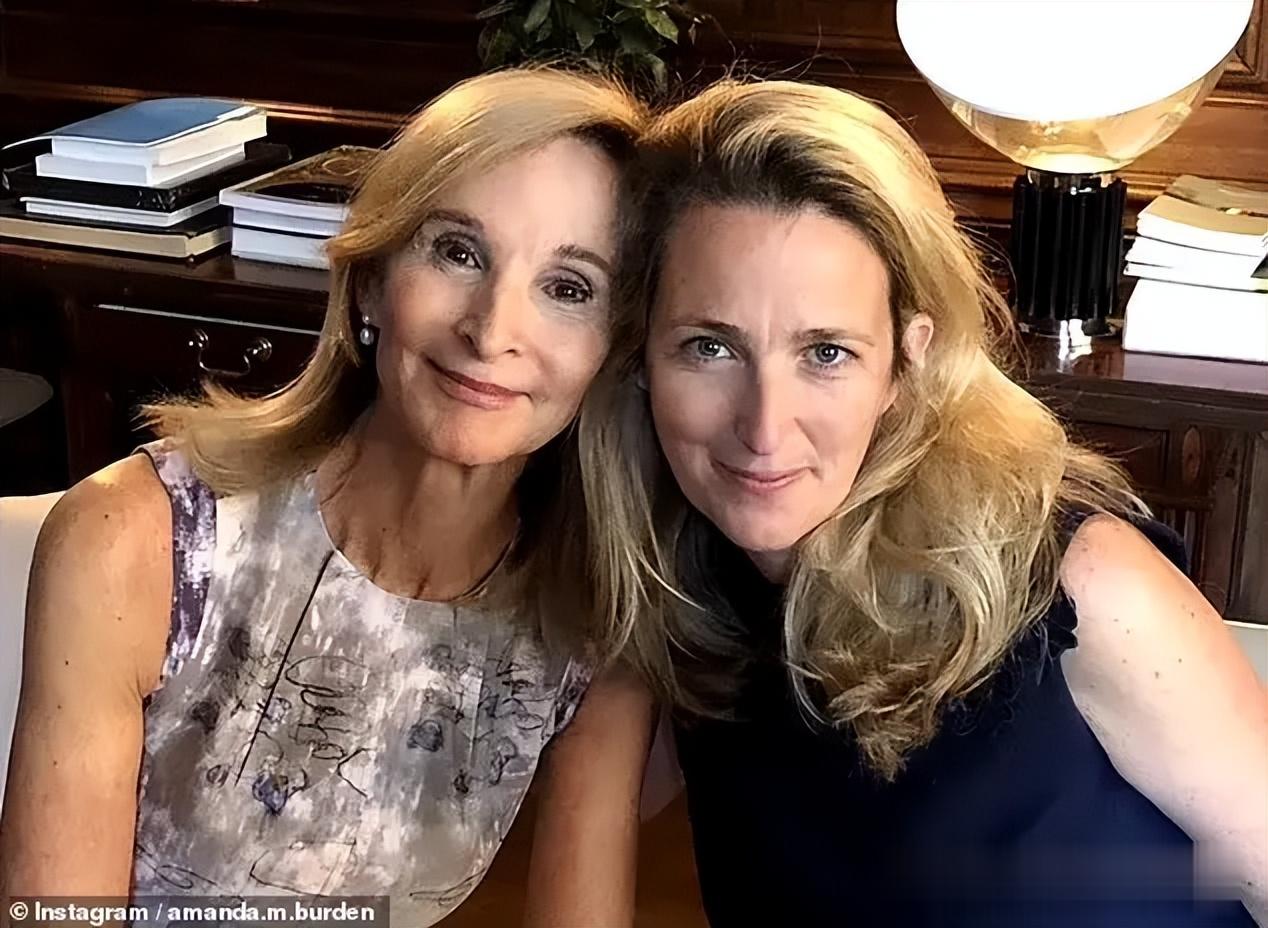 美老钱名媛出书曝前夫与情人秘事！女方丈夫来电：我老婆和你老公