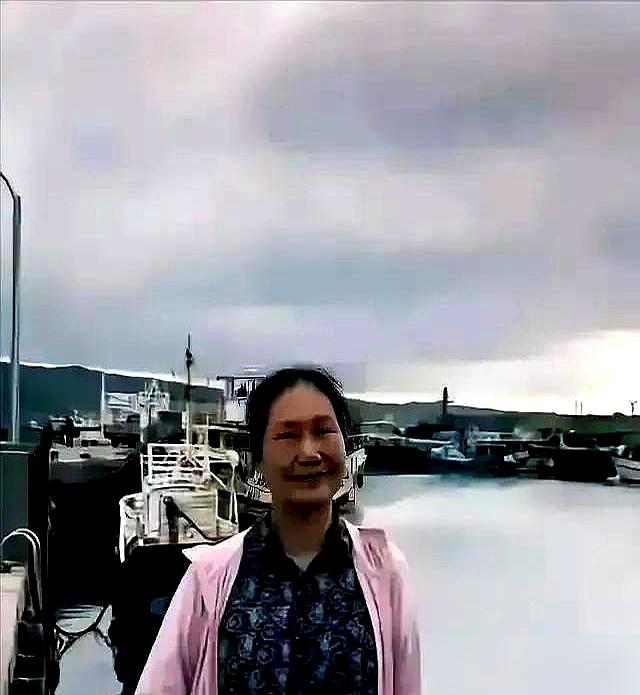 大S这手资产隔离术简直绝了。2.2亿遗产一分钱没给具俊晔，却反手给汪小菲套上了一