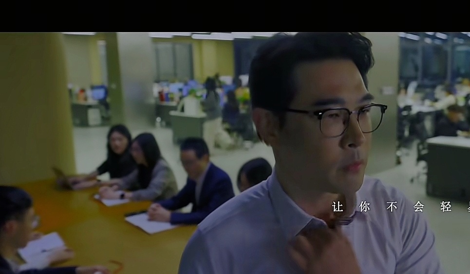 hyx这个短片还蛮有质感的！一种阳痿但性感的中老年人 