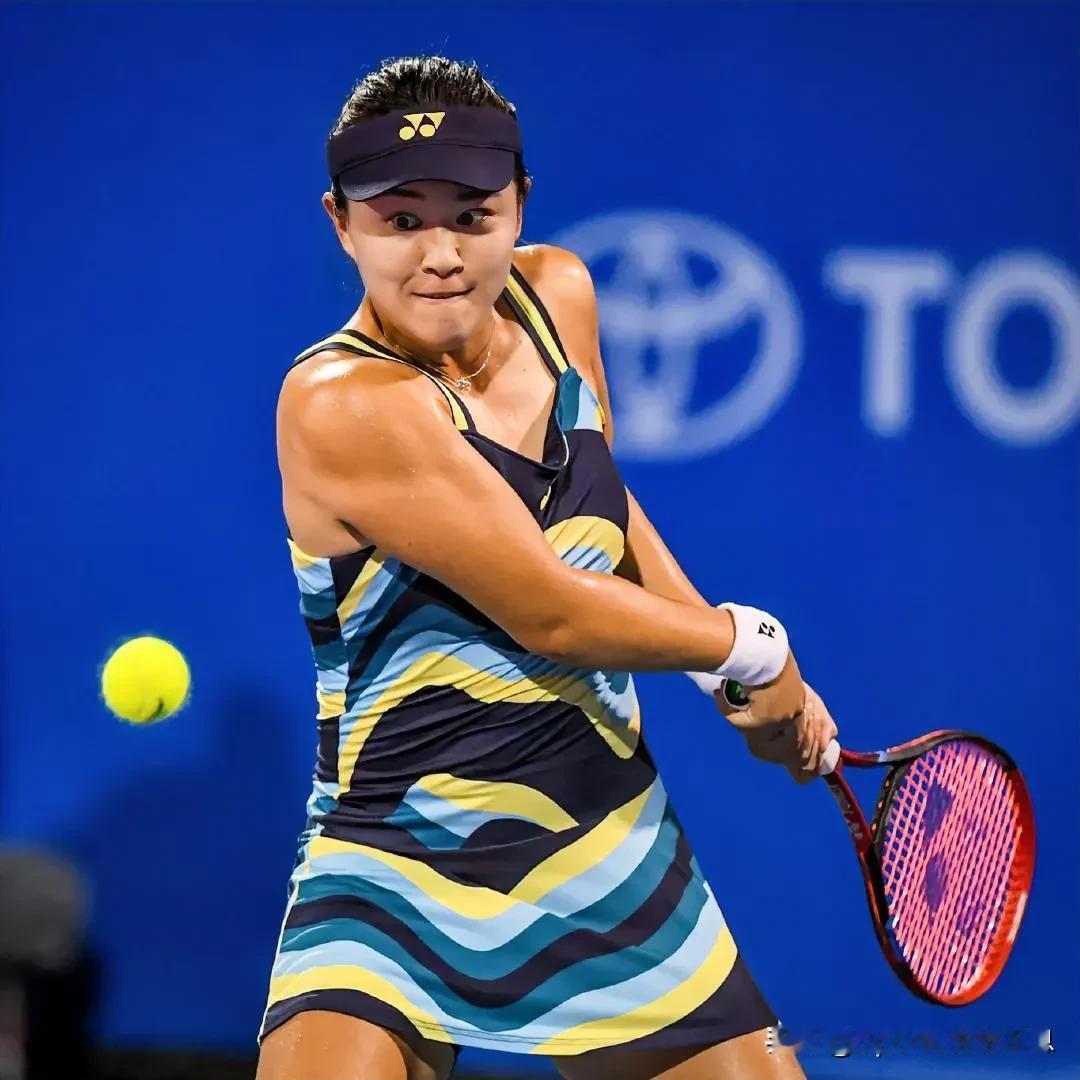 WTA250泰国华欣站，赛会卫冕冠军朱琳挺进四强。
2月2日
女子单打1/4决赛