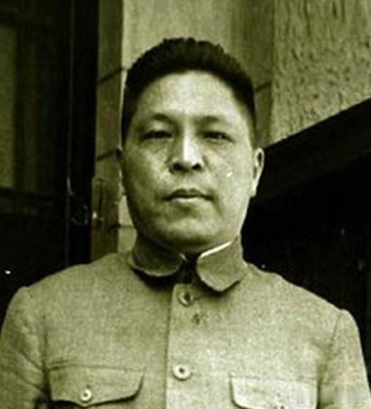 蒋鼎文位列蒋介石五虎上将，早年作战机敏，有飞将军之称，深得蒋介石器重。身居高位后