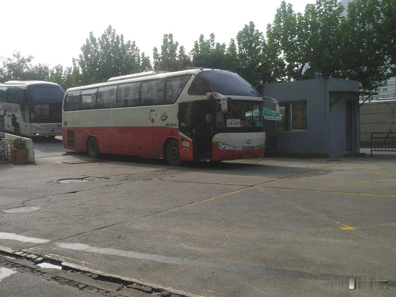 上海市曾经的省际长途线路（十五），不知还有多少在跑
扶沟—上海
上海—南通
路桥