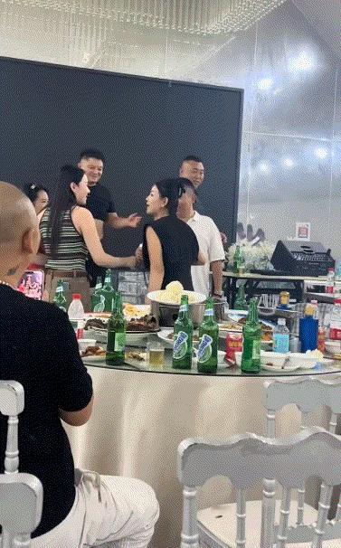 不得不说
他们是真会玩[笑哭]