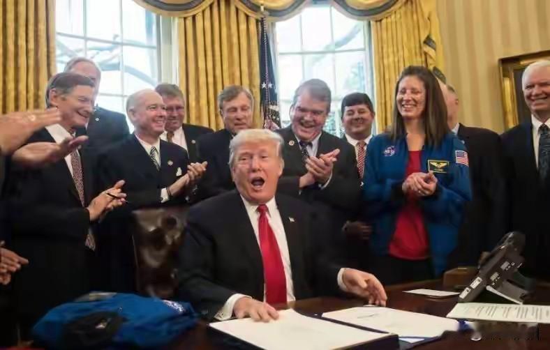 老特，请你给“和平委员会”改个名吧，干脆叫“想打谁就打谁委员会”，这个名称听起来