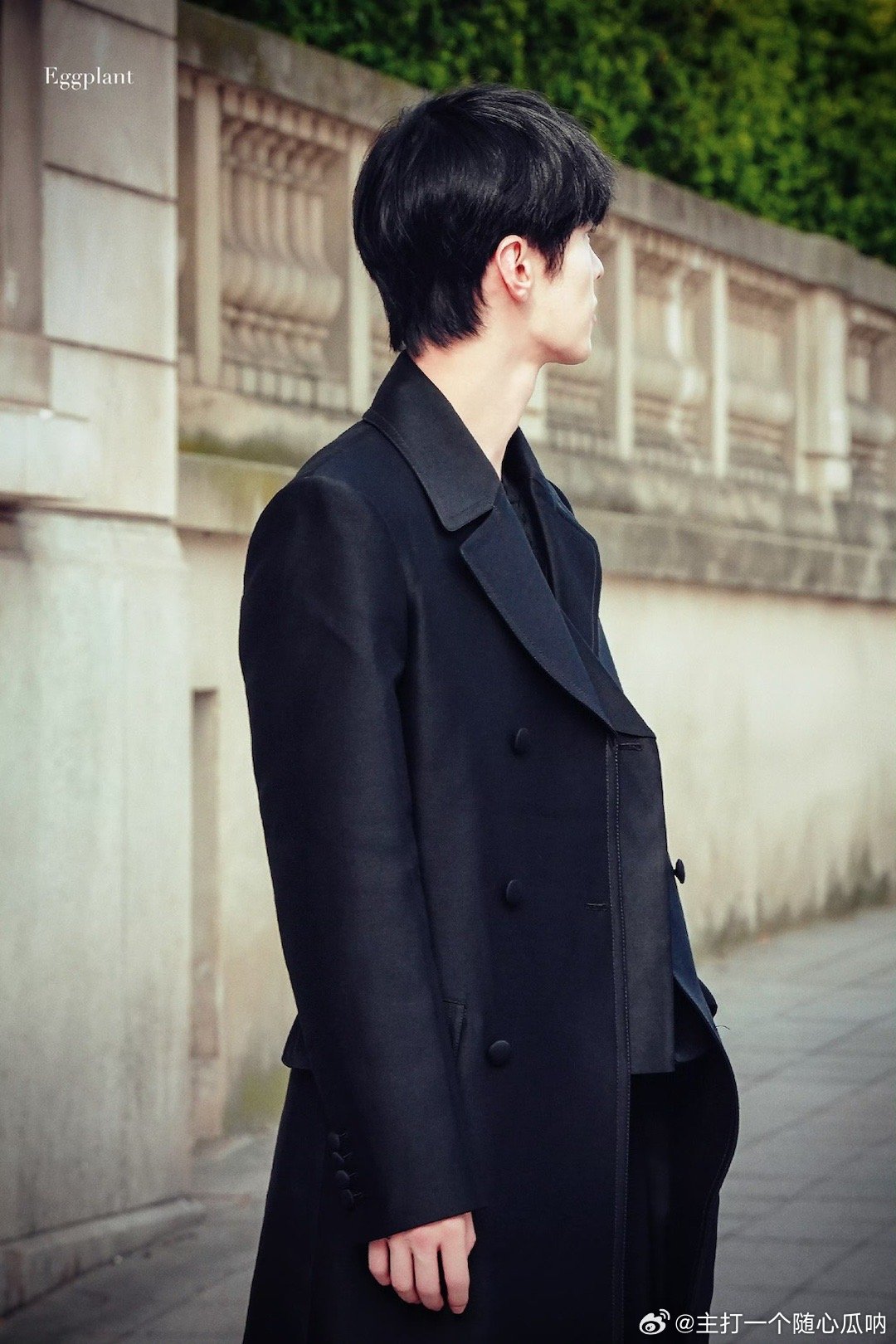 伍与巴黎时装周街拍，太帅了，一秒锁定！ 