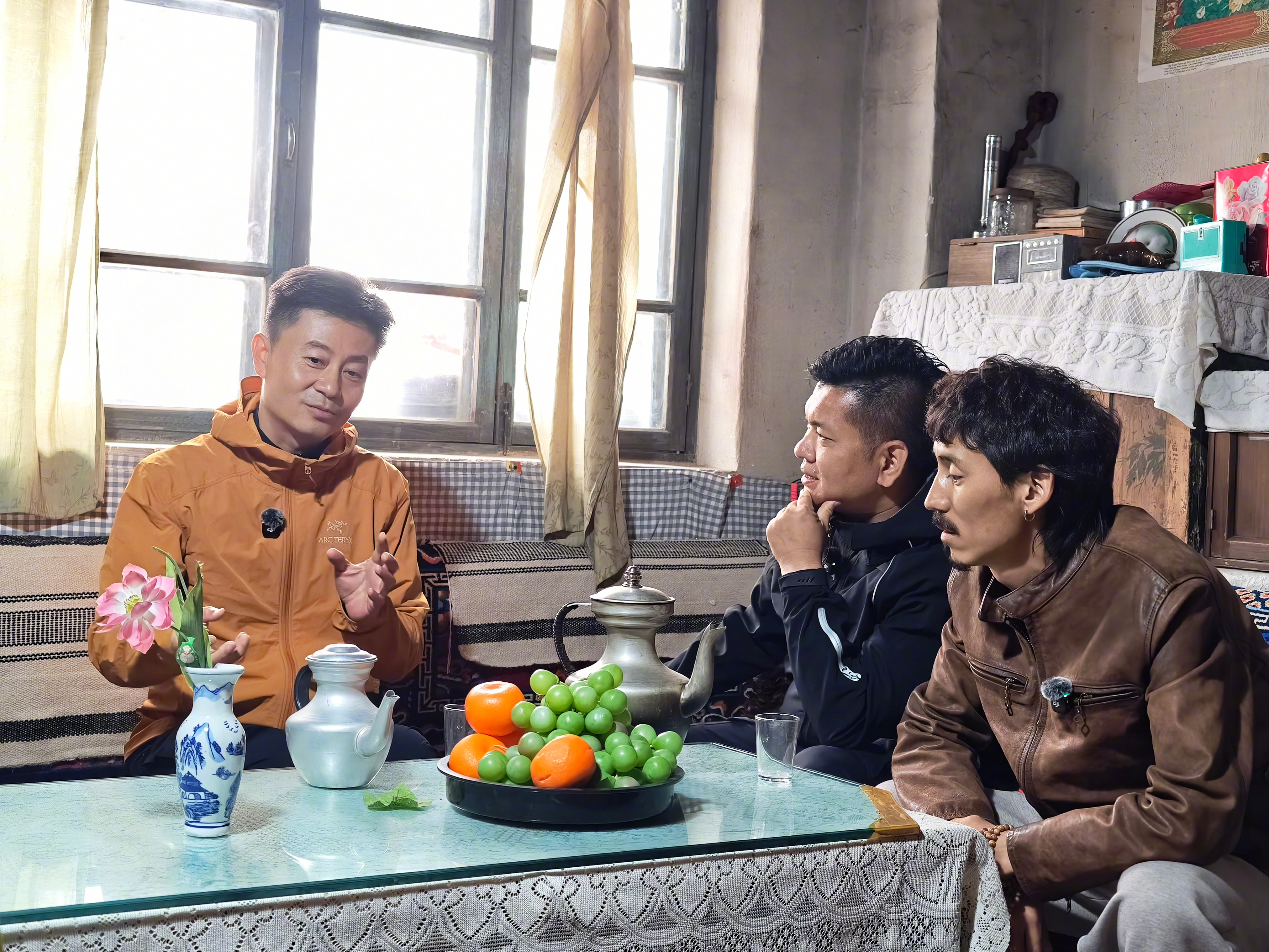 今天和《生命树》李雪导演重返拍摄地，可能有些朋友没看过这部连续剧，我十分建议大家