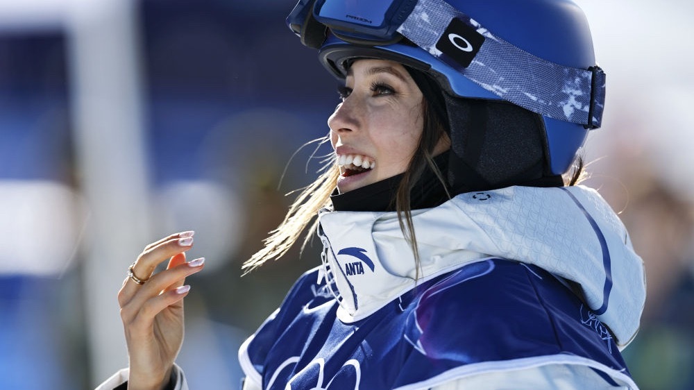 谷爱凌冲击首金9日的米兰冬奥会上，谷爱凌将携手队友韩林杉、刘梦婷，向女子自由式滑