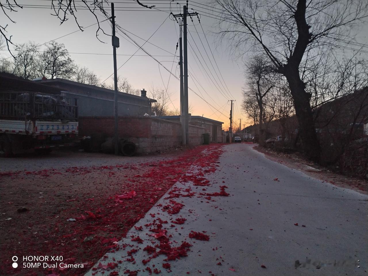 晚上又放了烟花！看看一晚上放了多少？