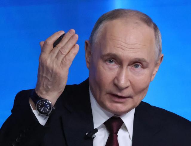 普京要乌无条件投降！美国务卿直接硬刚：战争不会以投降告终 。
 
持续近四年的俄