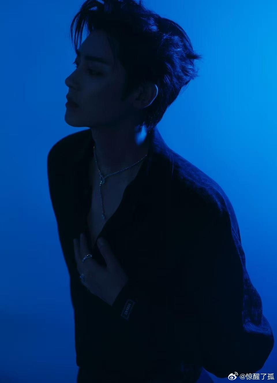 网传侯明昊陈意涵主演攻玉 内娱少见的古装贵公子，侯明昊就是天选蔺承佑，颜值稳定输