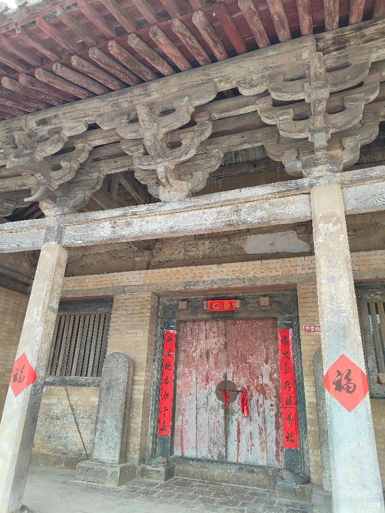 山西四千八百寺，这是刚到五十二。西李门二仙庙创建于唐代，金正隆二年(1157年)