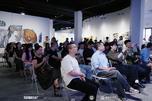 贰厂文创公园启动“音·色²”艺术季：画笔解构世界，声浪重塑时空2026年盛夏，重