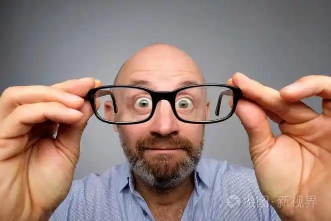 欧盟终于是绷不住了，从7月1号开始，就要对销往欧洲的中国跨境小包裹正式征税了。运