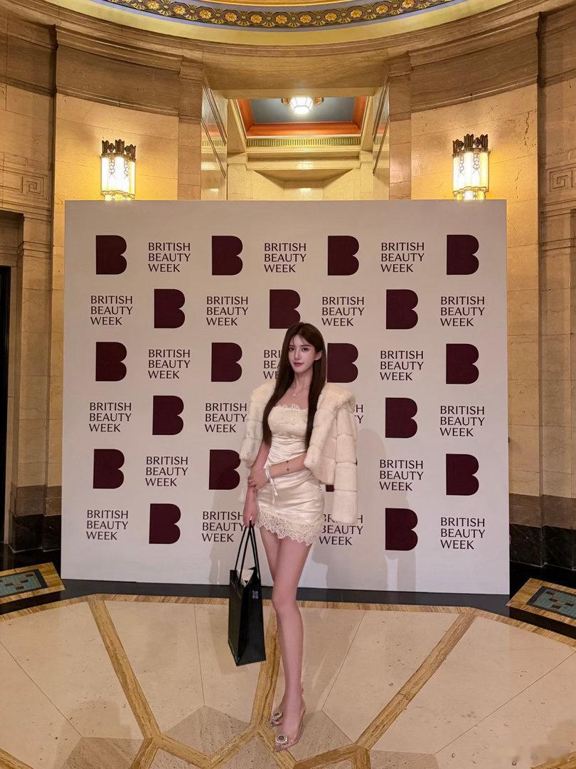 感谢British Beauty Council的邀请，来英国美容周学习🤍直播