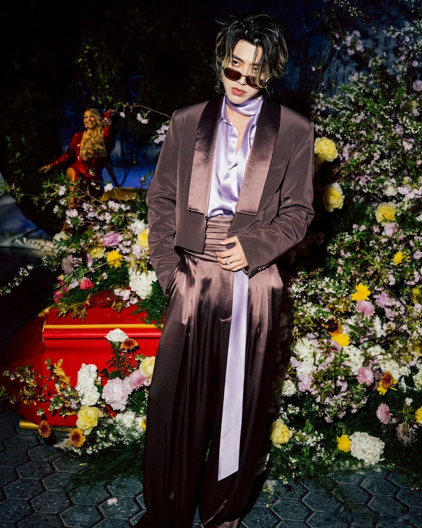 美版VOGUE发布蔡徐坤Met Gala 预热派对造型图🔥蔡徐坤VOGUE晚宴