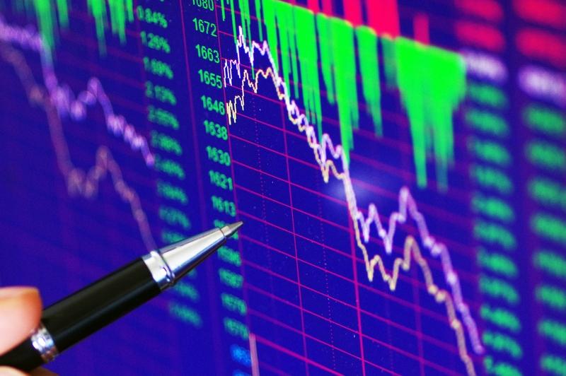 股市的本质其实有两个层面。从大概念讲，它是大型规范化的“企业所有权”交易市场。就