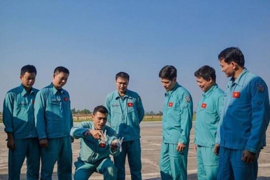 中国现在耐住性子不动手。一个重要原因，那就是一旦中国卷入战争，将没有国家能够为中