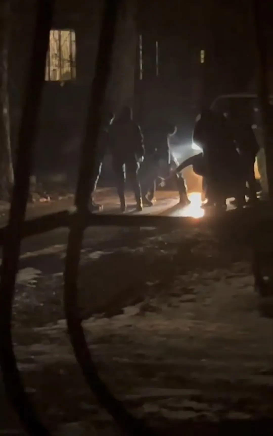 乌克兰总统泽连斯基不停说要改变动员方法，要减少强制动员（抓壮丁），但实际上乌克兰