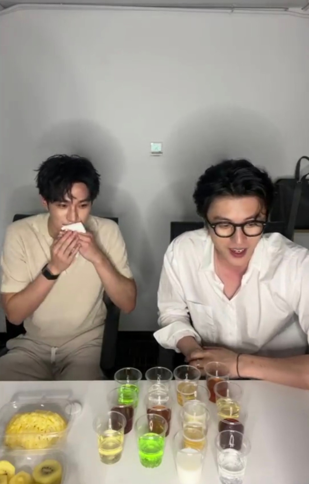 嗑了那么多年，一直想看cp整点小酒直播微醺一下，没想到竟然是幸章力满足了我这个愿