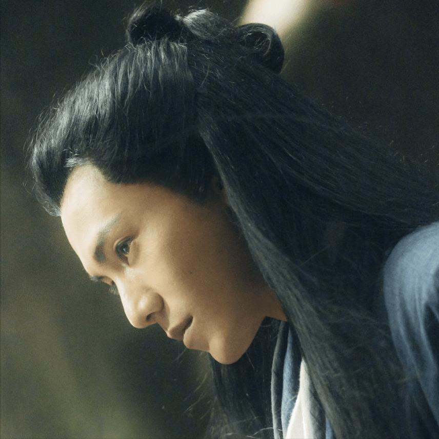 演员，陈坤说，我没有结婚，可是我有个儿子，已经二十岁了，在外国留学，很多人好奇，