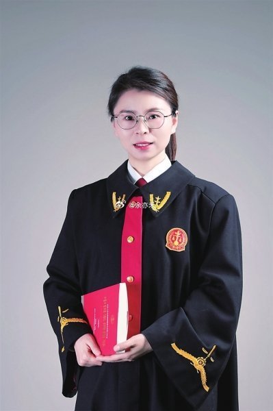各位怎么评价苏州中院的徐飞云法官？欢迎聊聊。 
