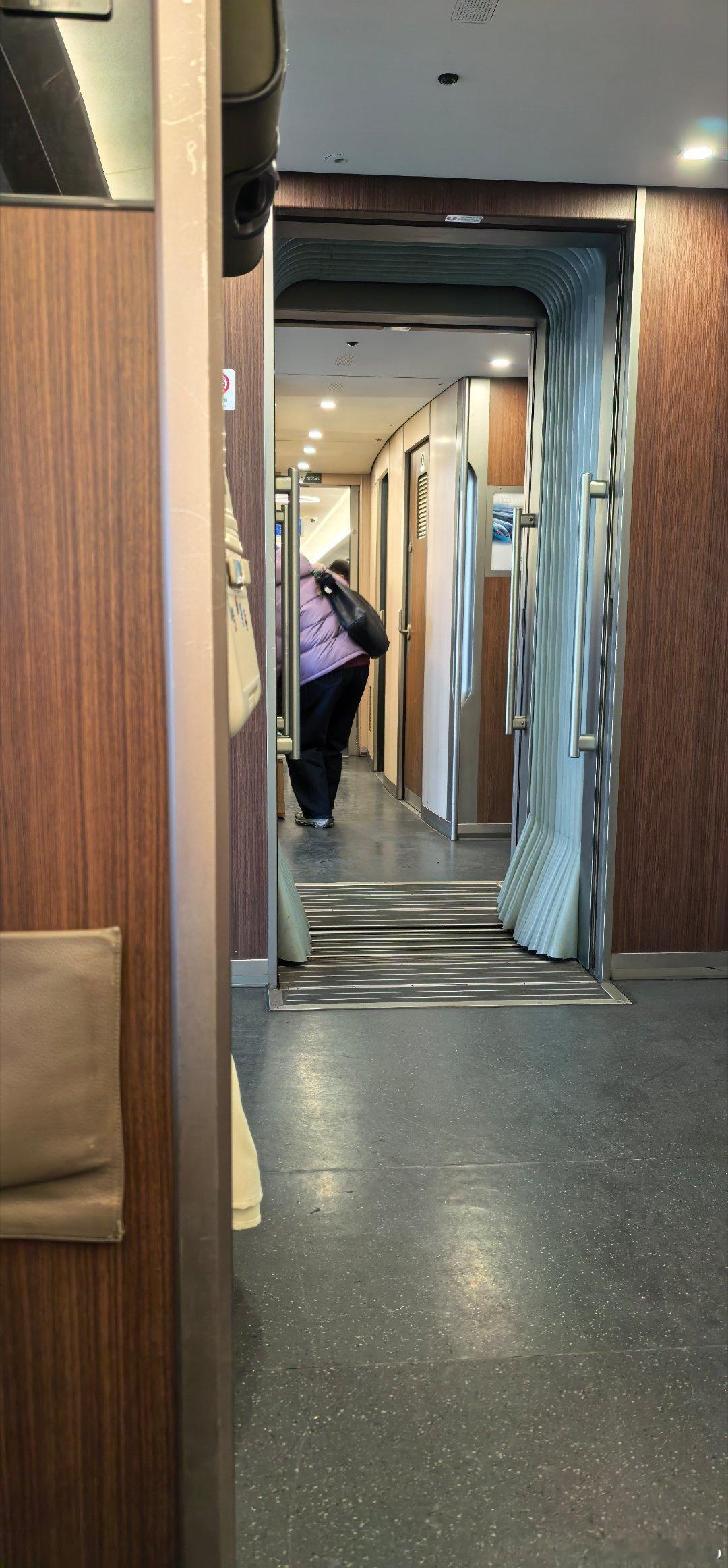 临时起意。猜猜我去干嘛，你们肯定猜不到。 