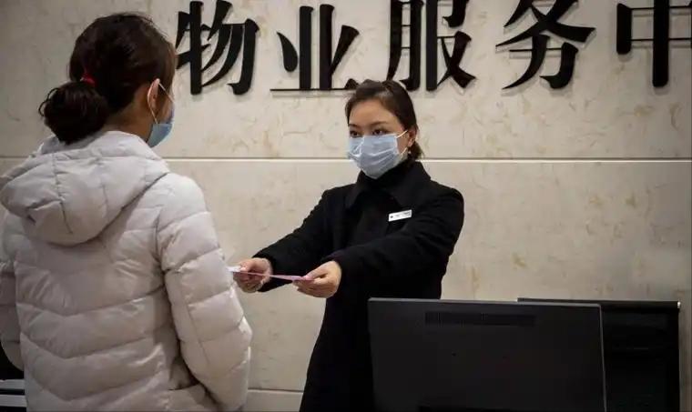 物业如今为什么 都不催缴物业费了？
答：因为物业清楚 想交的不用催 不想交的，催