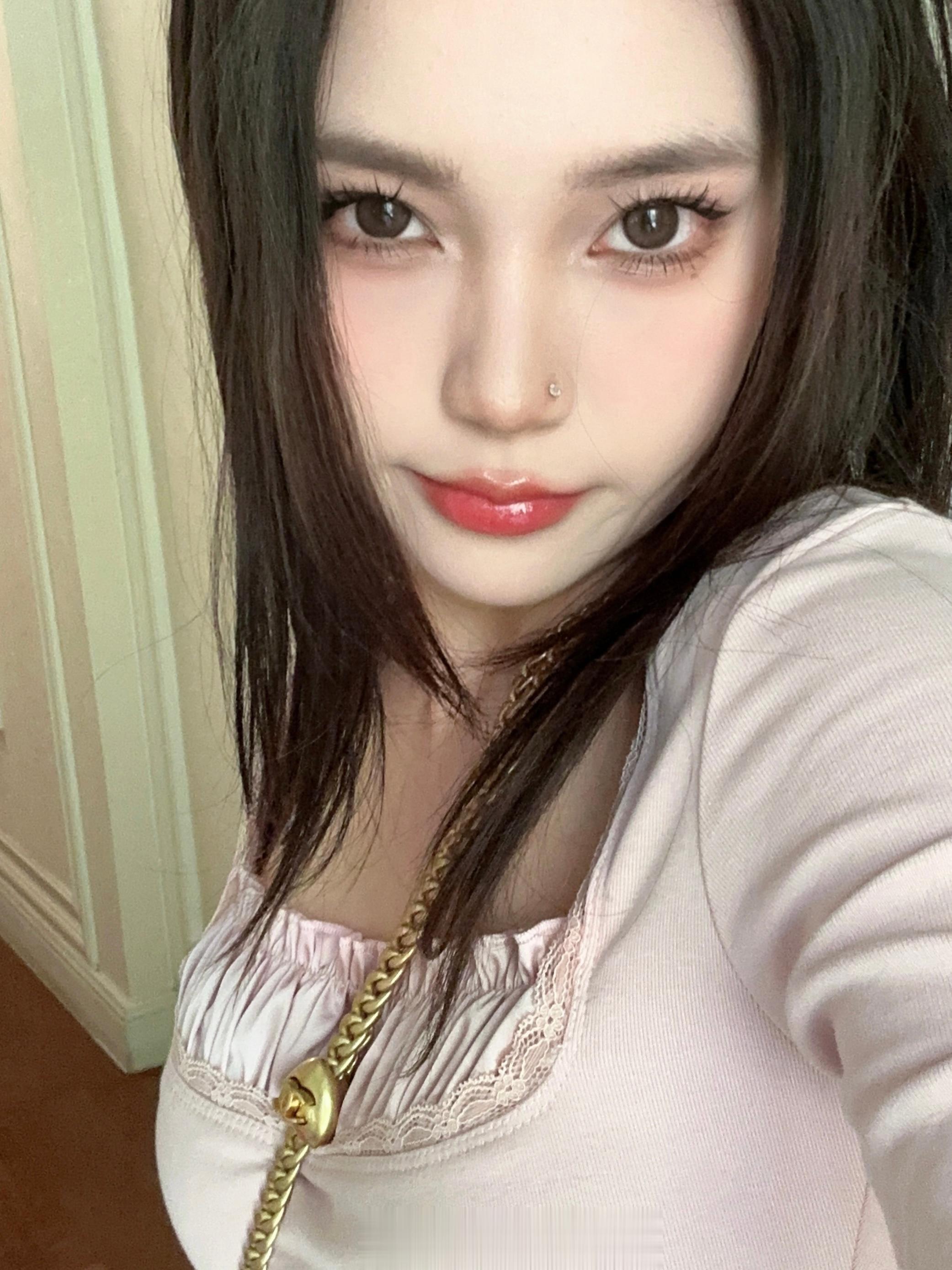 帮选首图老婆萌🎀 ​​​