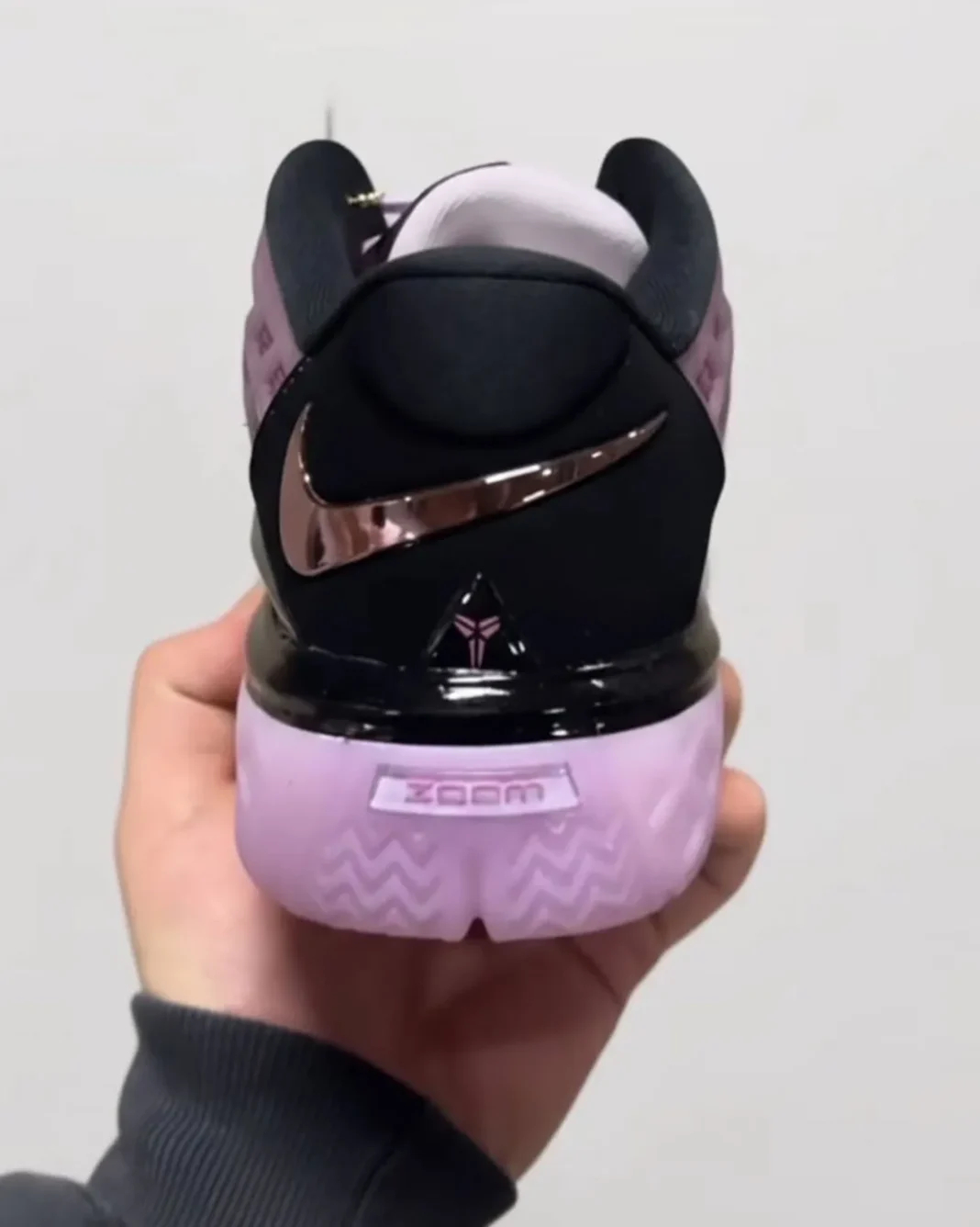 Nike Kobe 3 Low Protro  “Mamba Magic” 配色