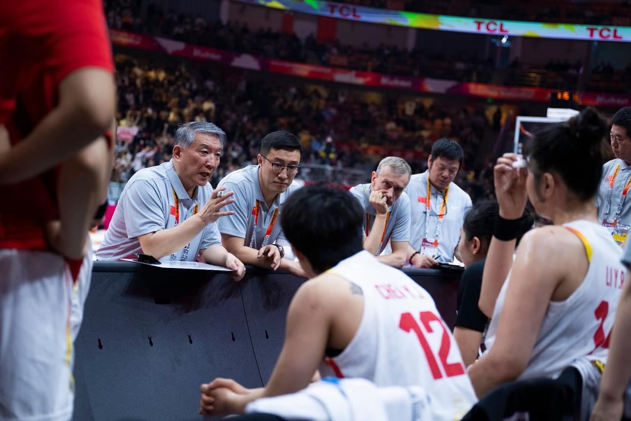 宫鲁鸣女篮世预赛说的最多的话是什么？

就是跟别人学习和练兵的话！

我相信只要