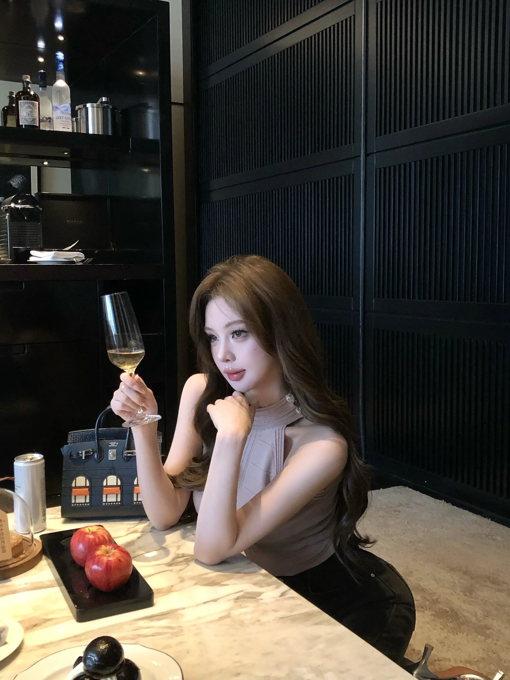 允许你离开我了吗 你的掌纹里没有我的命运那就割出来 知道吗