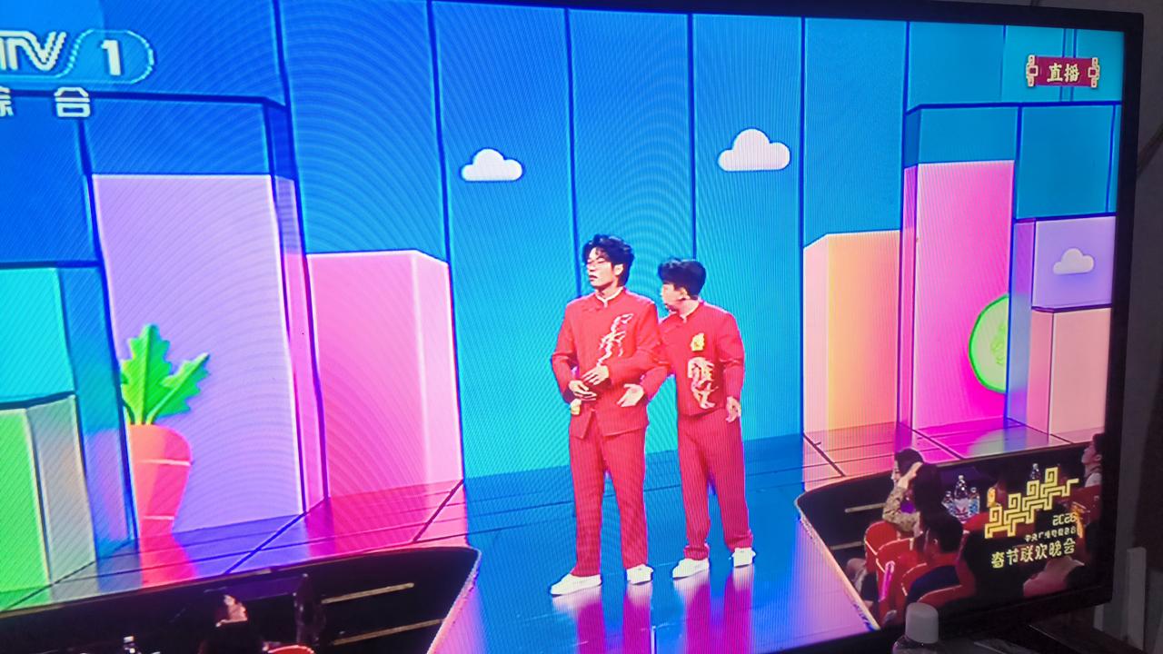 这两个漫才演员，整得我怀念岳云鹏了！