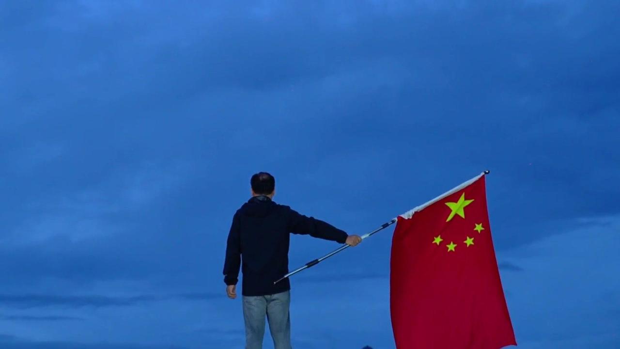 🧗♂️布达拉宫真的值得旱地拔葱一次！缺氧到胸闷，膝盖打颤，但抬头望见金顶的瞬间