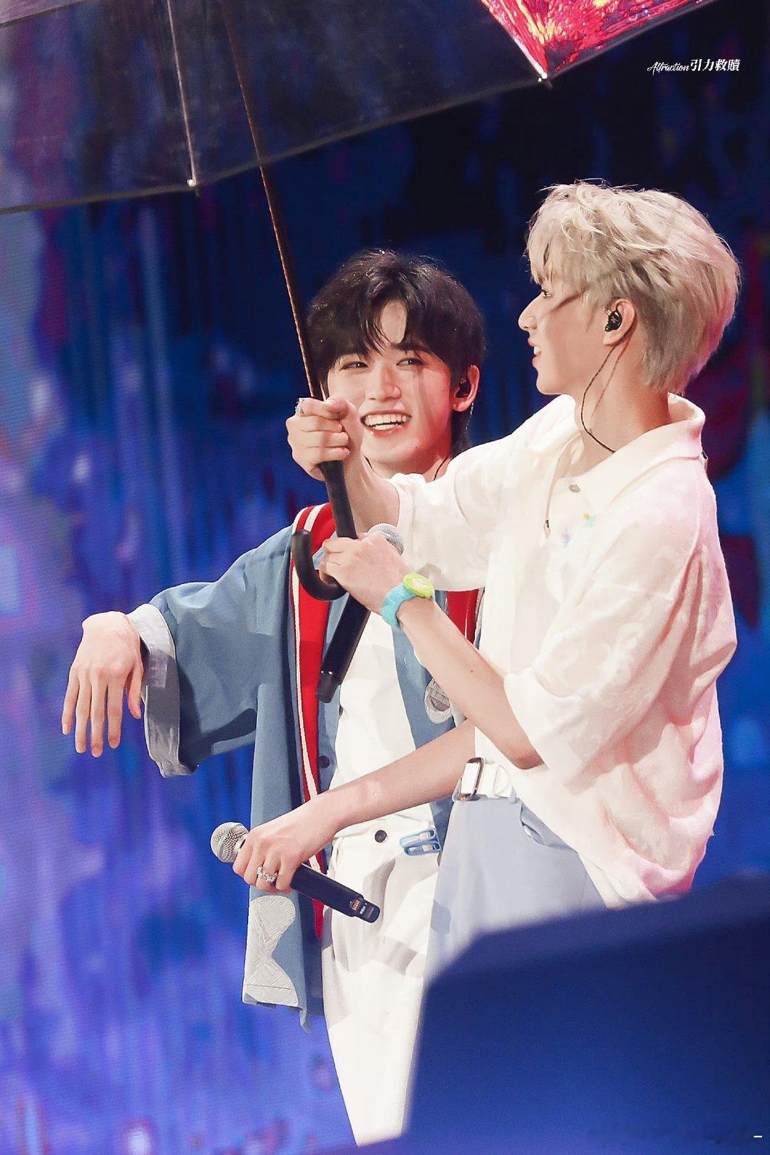 文轩 🐺文轩 爱永不落幕 🐟文轩 一起长大的约定 “我说睡着了给你200 但