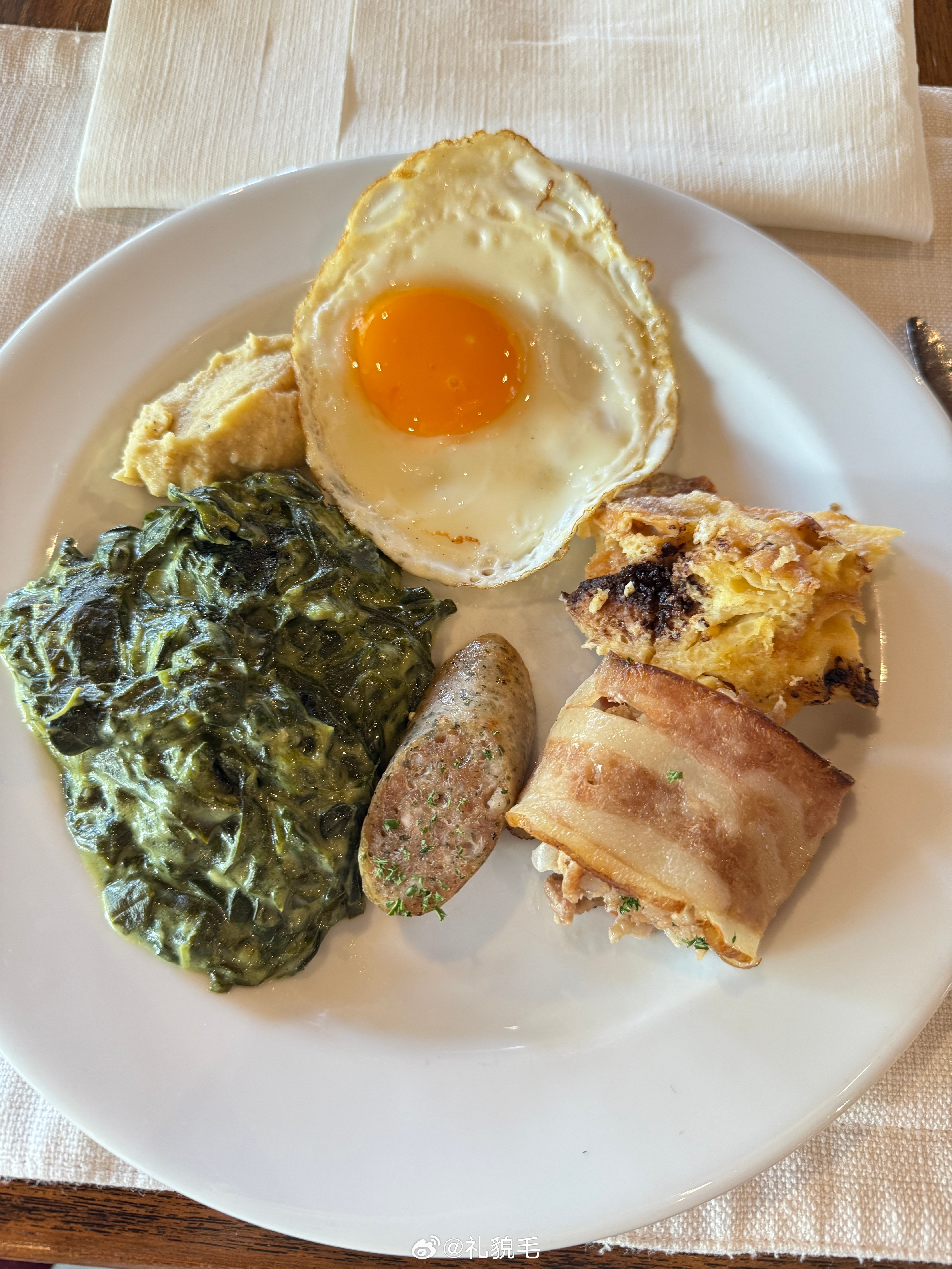 我最爱的菜色：烂糊糊一坨好想学会这道炖菠菜，好吃且非常有营养。。 