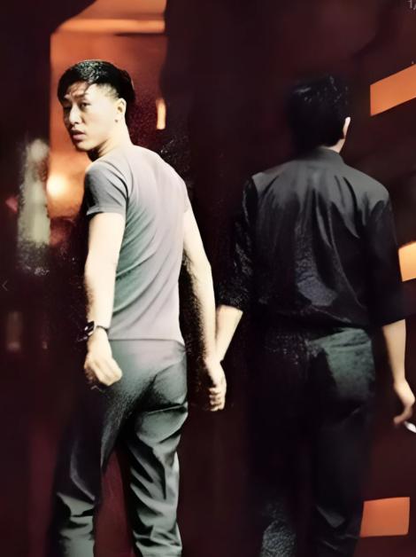 在某书上关注过一对同性恋的男生，其中一个男的82年，另一个87年，一个是浙江嘉兴