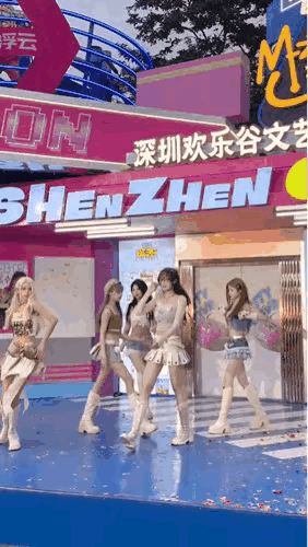 这个穿搭怪怪的
